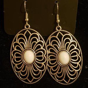 Paparazzi Fishhook Earrings.